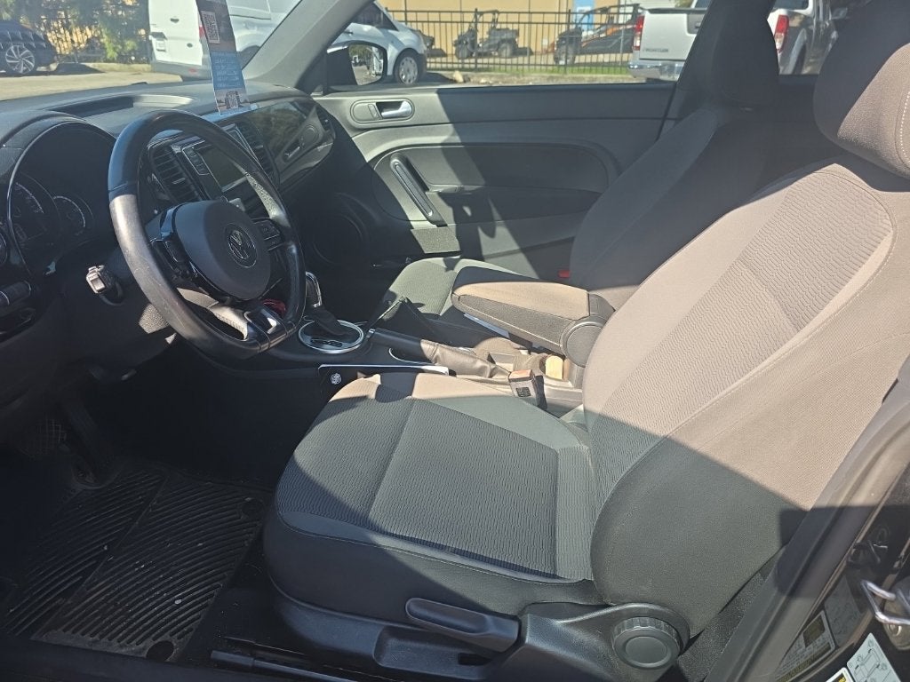 2016 Volkswagen Beetle 1.8T S