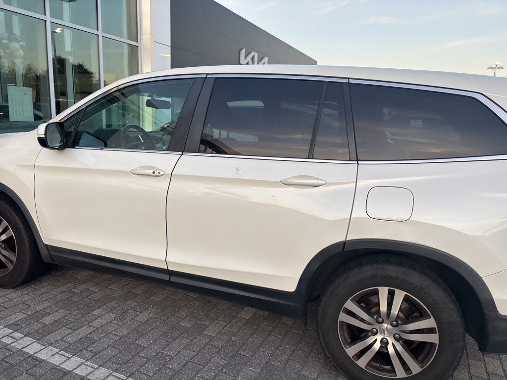 2016 Honda Pilot EX-L w/Rear Entertainment System