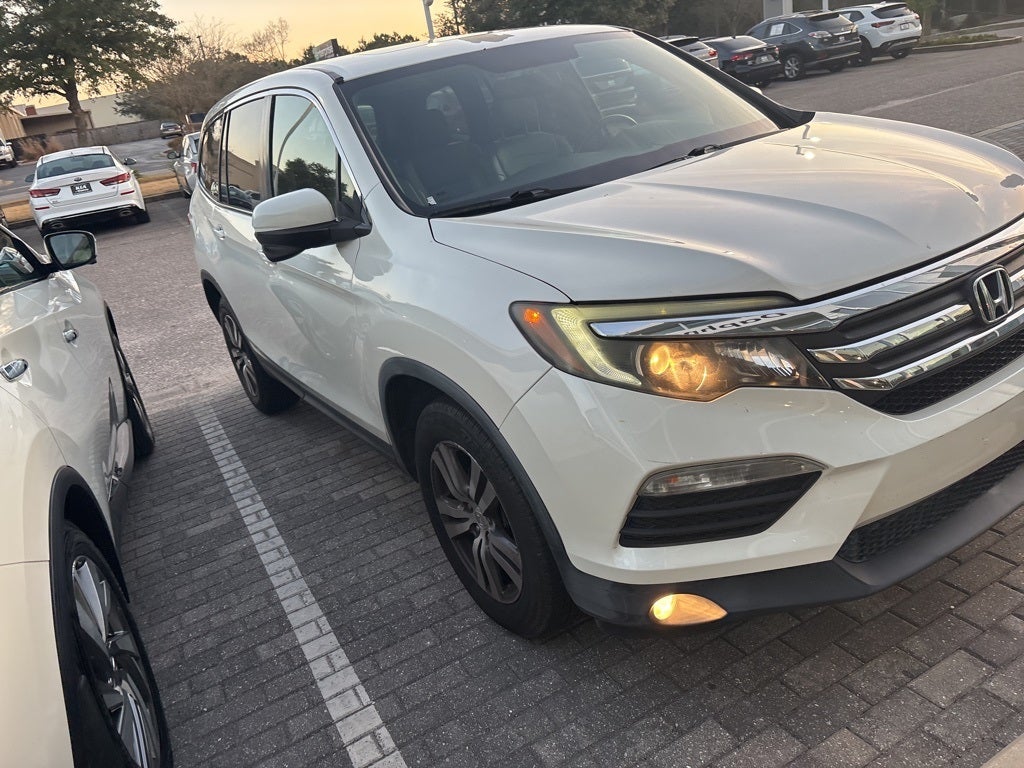 2016 Honda Pilot EX-L w/Rear Entertainment System