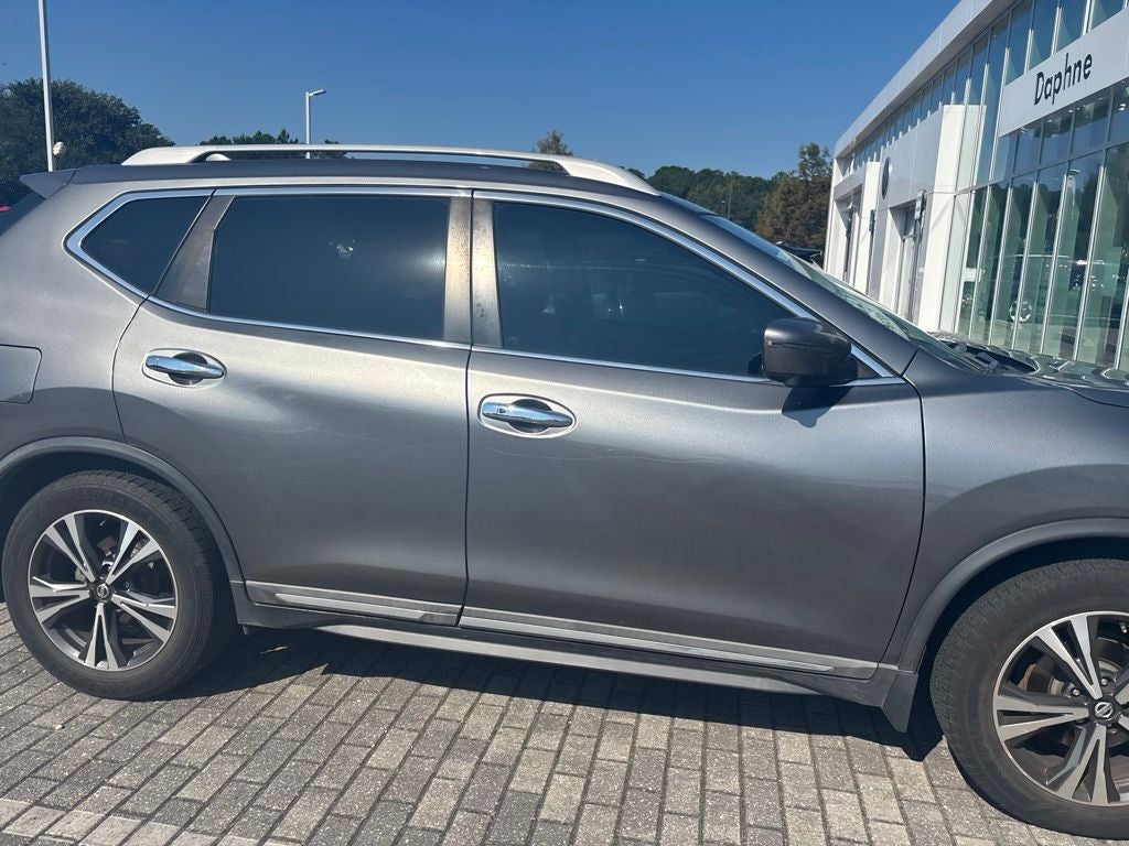 2017 Nissan Rogue SL