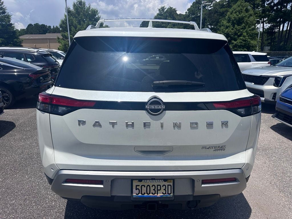 2023 Nissan Pathfinder Platinum
