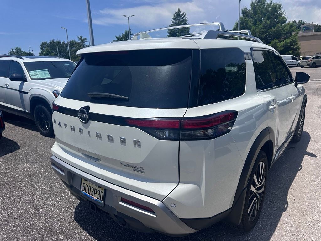 2023 Nissan Pathfinder Platinum