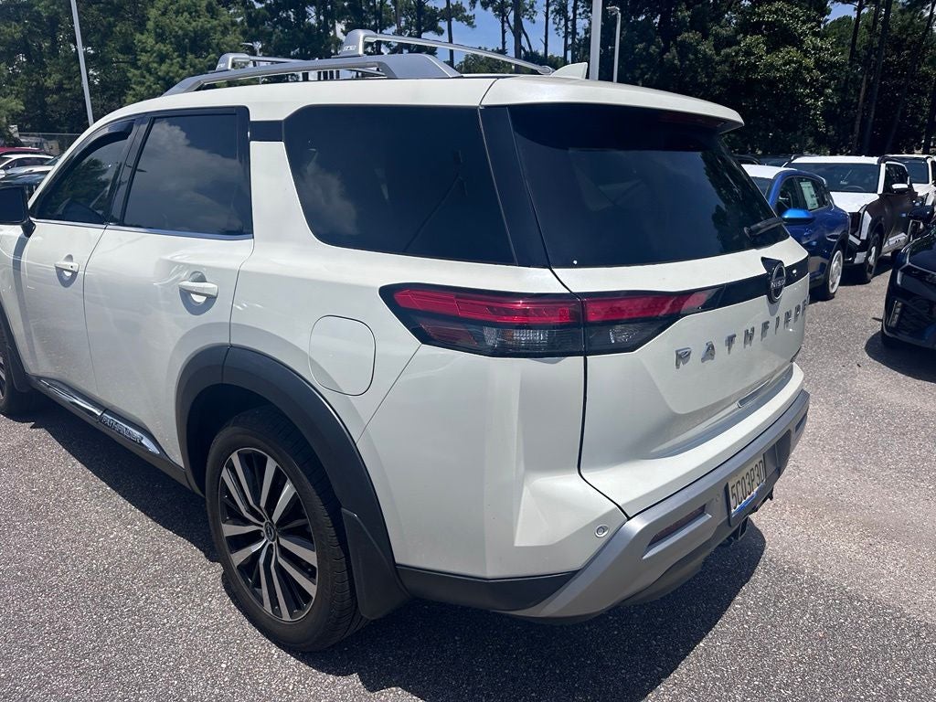 2023 Nissan Pathfinder Platinum