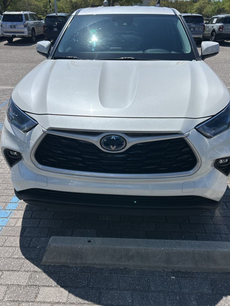2021 Toyota Highlander Hybrid LE