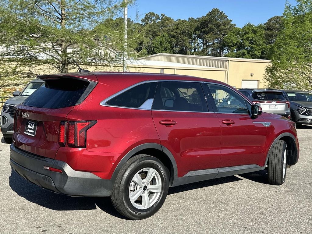 2023 Kia Sorento LX