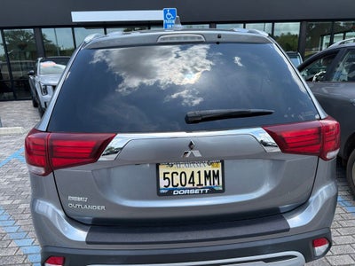 2020 Mitsubishi Outlander ES
