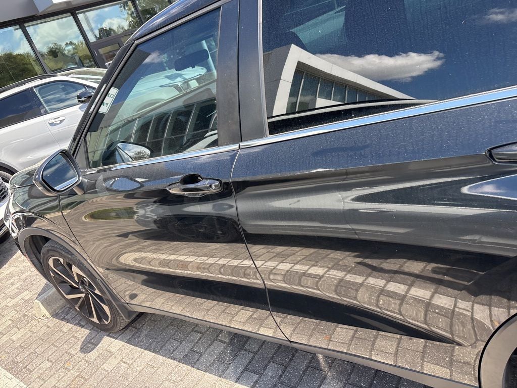 2022 Mitsubishi Outlander ES