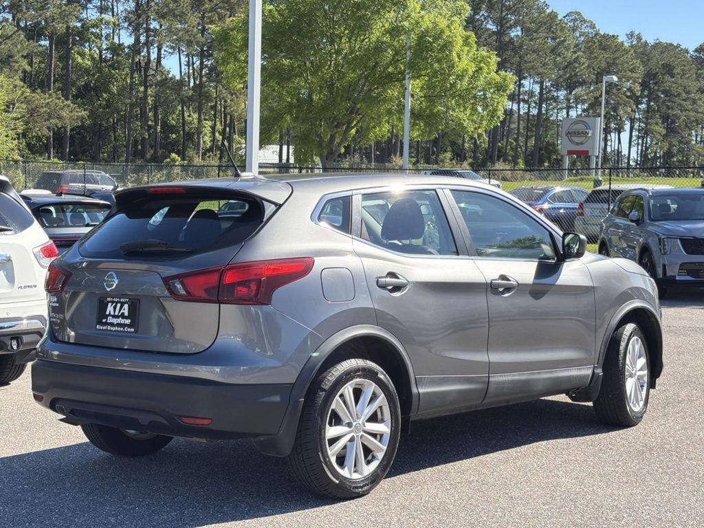 2017 Nissan Rogue Sport S