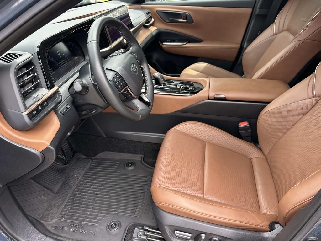 2025 Toyota Crown Signia Limited
