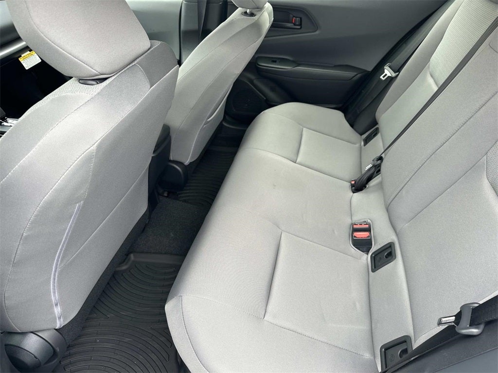 2025 Toyota Prius LE