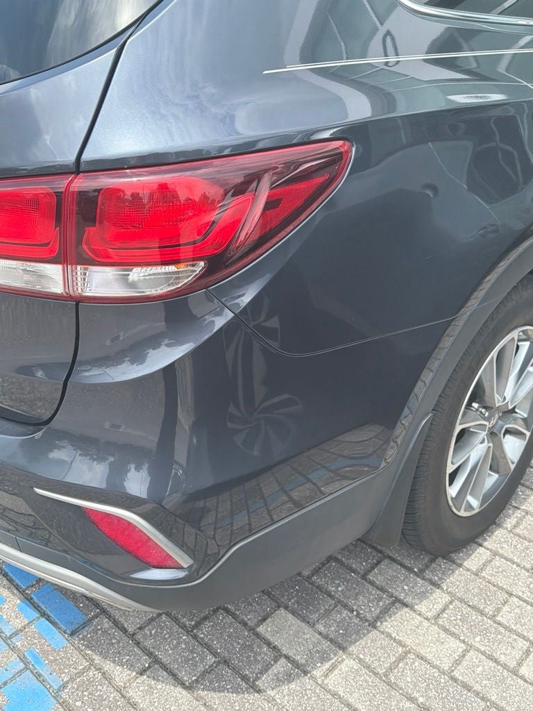 2018 Hyundai Santa Fe SE