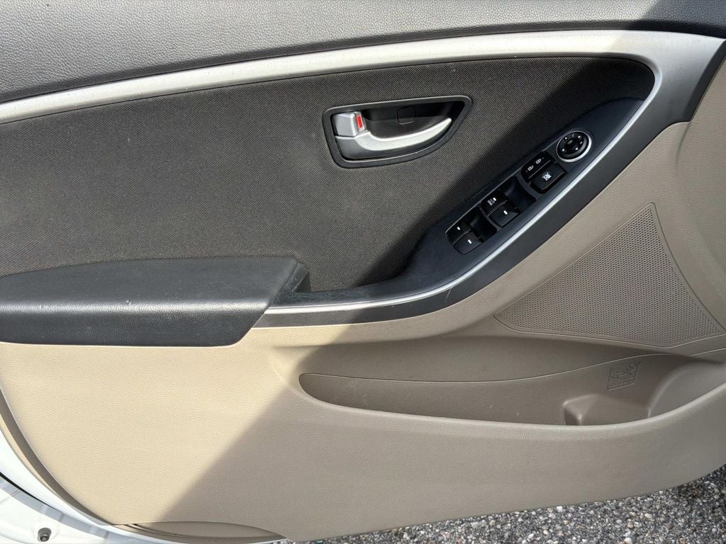 2016 Hyundai Elantra GT Base