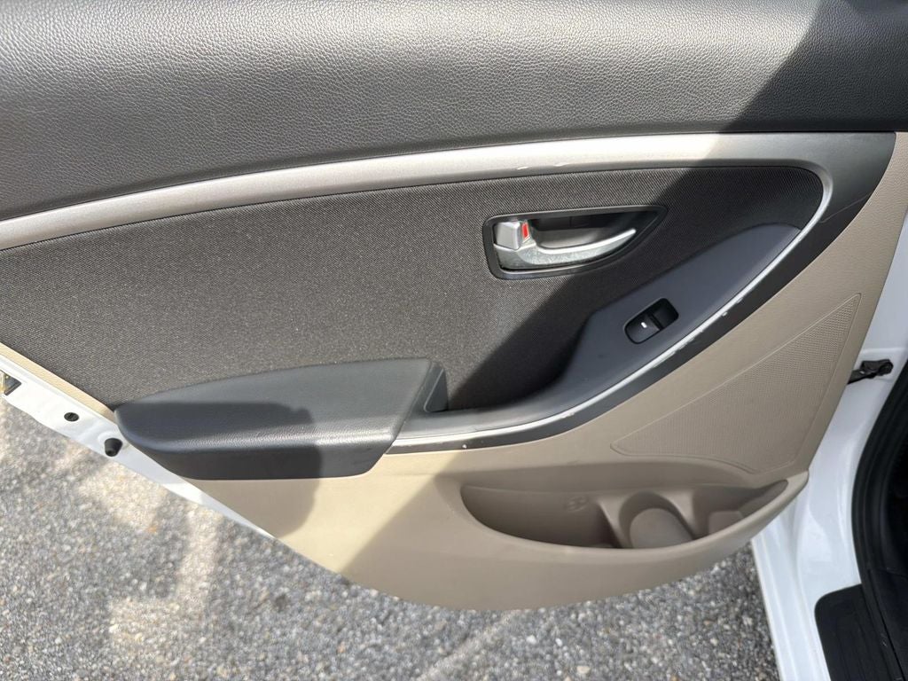 2016 Hyundai Elantra GT Base
