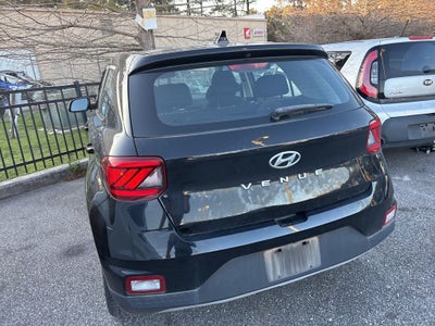 2022 Hyundai Venue SE
