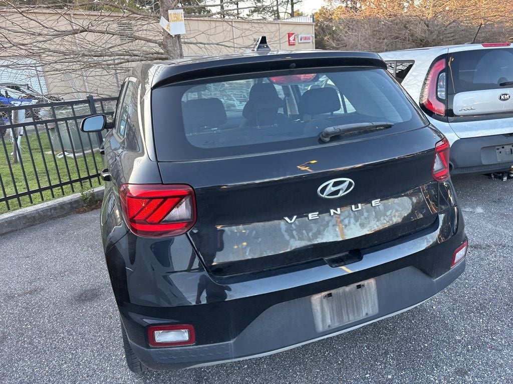 2022 Hyundai Venue SE