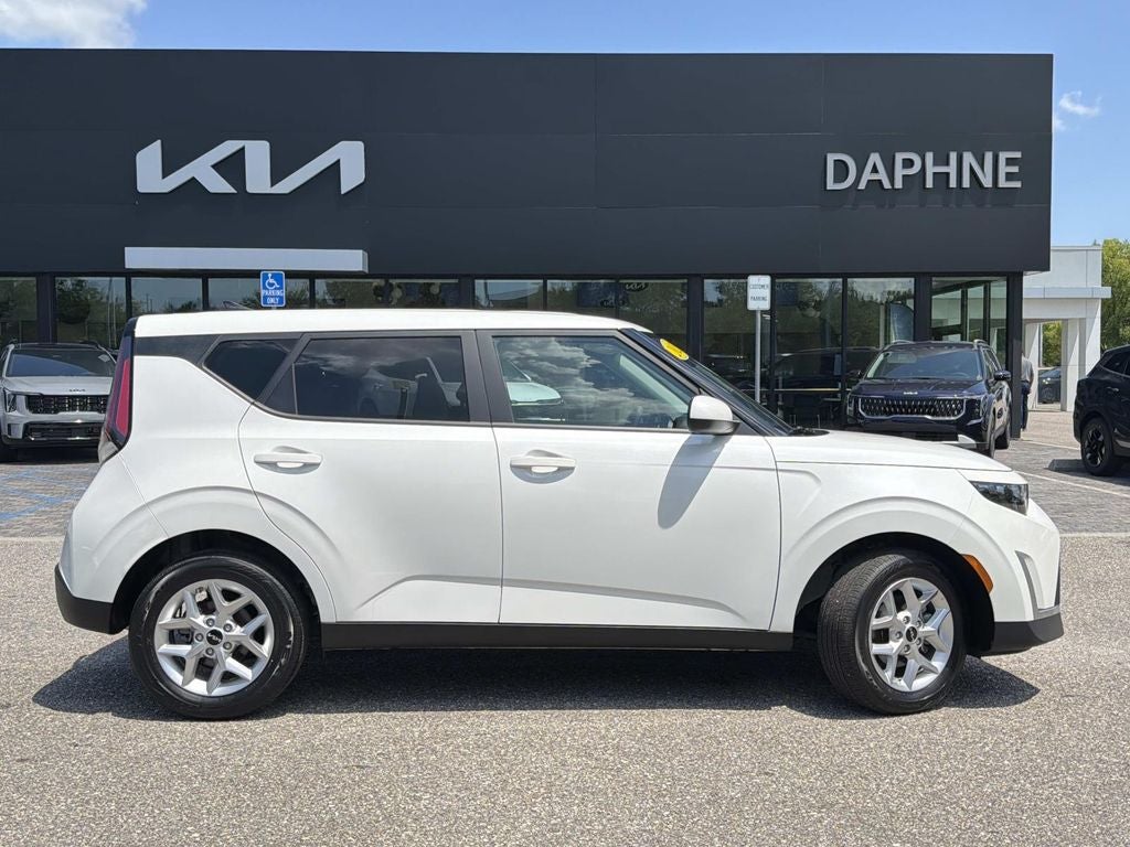 2025 Kia Soul LX Tech Package