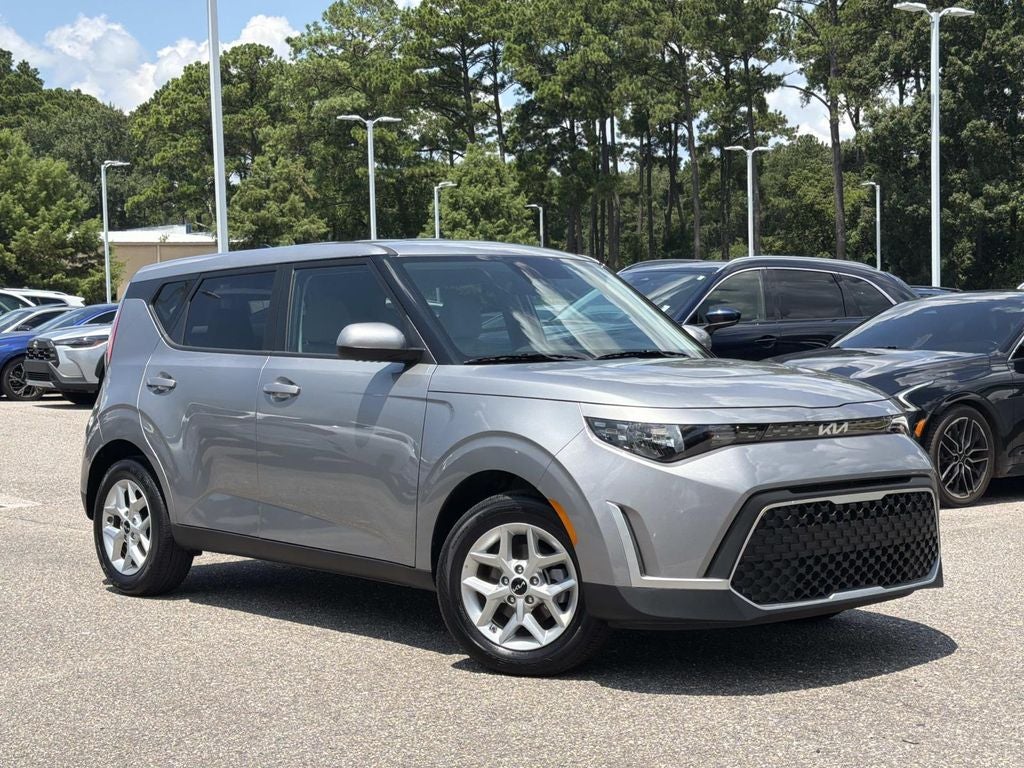 2025 Kia Soul LX Tech Package
