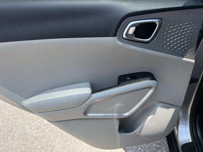2025 Kia Soul LX Tech Package