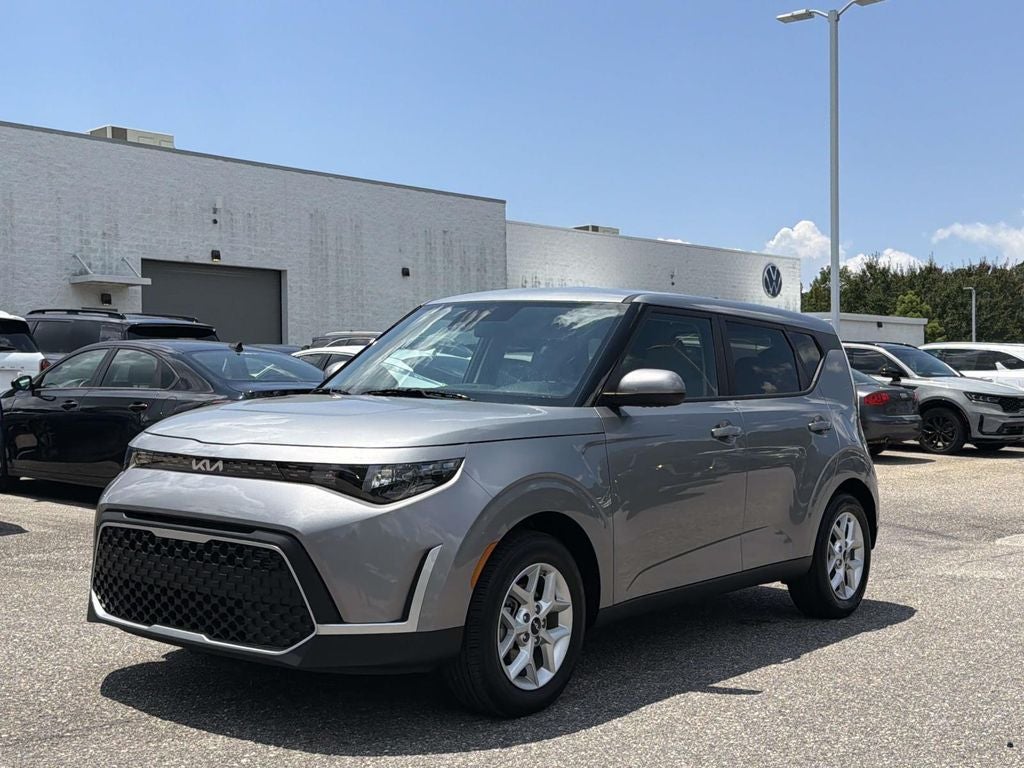 2025 Kia Soul LX Tech Package