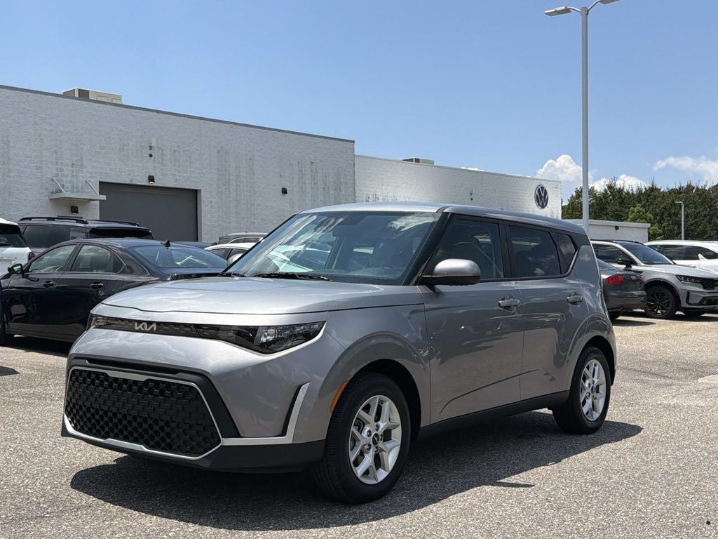 2025 Kia Soul LX Tech Package