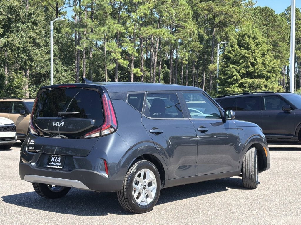 2025 Kia Soul LX Technology Package