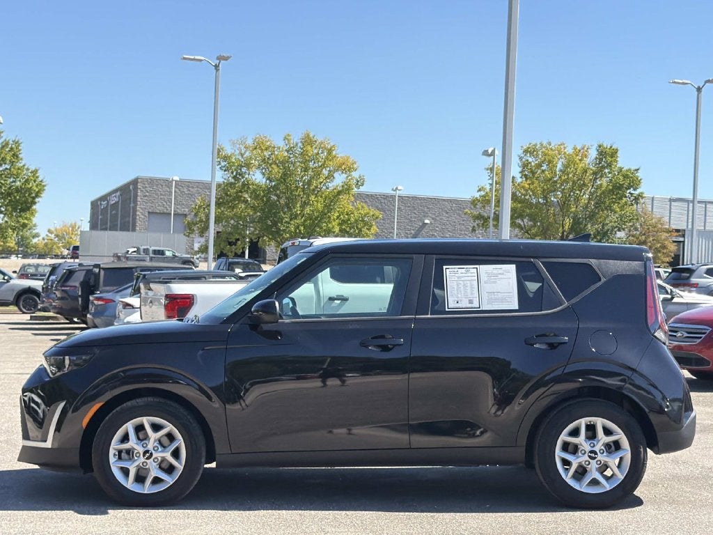 2025 Kia Soul LX Technology Package