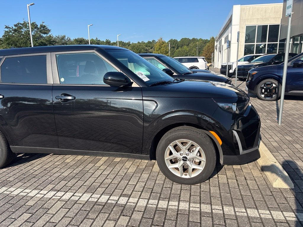 2025 Kia Soul LX Technology Package
