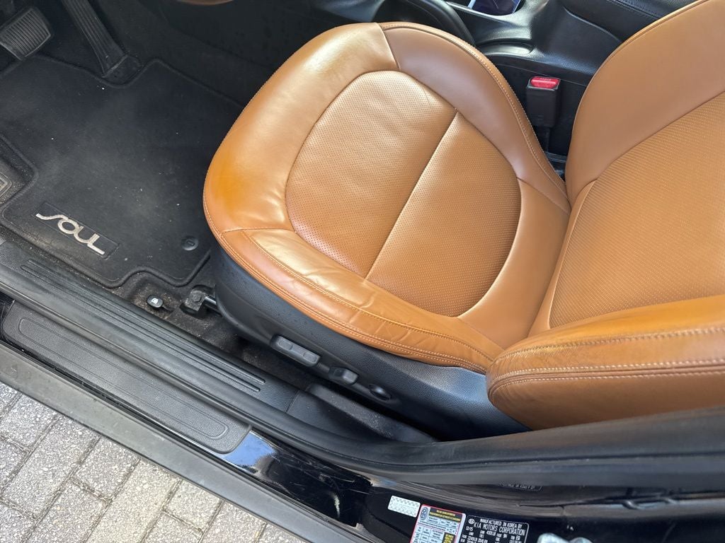 2016 Kia Soul Exclaim Premium Package