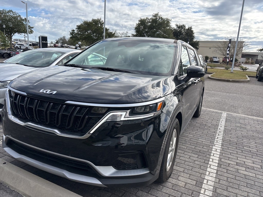 2024 Kia Carnival LX