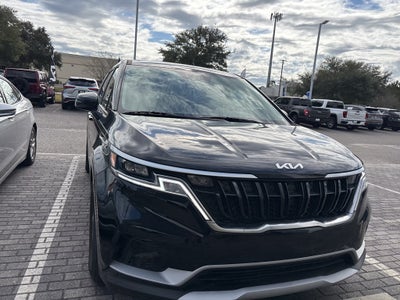 2024 Kia Carnival LX