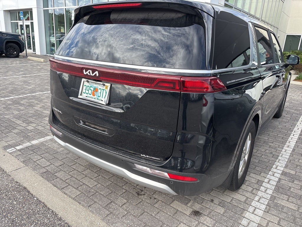 2024 Kia Carnival LX