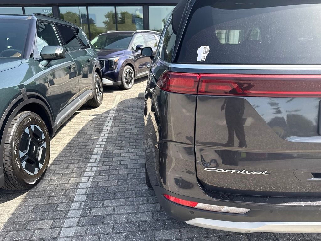 2022 Kia Carnival LXS