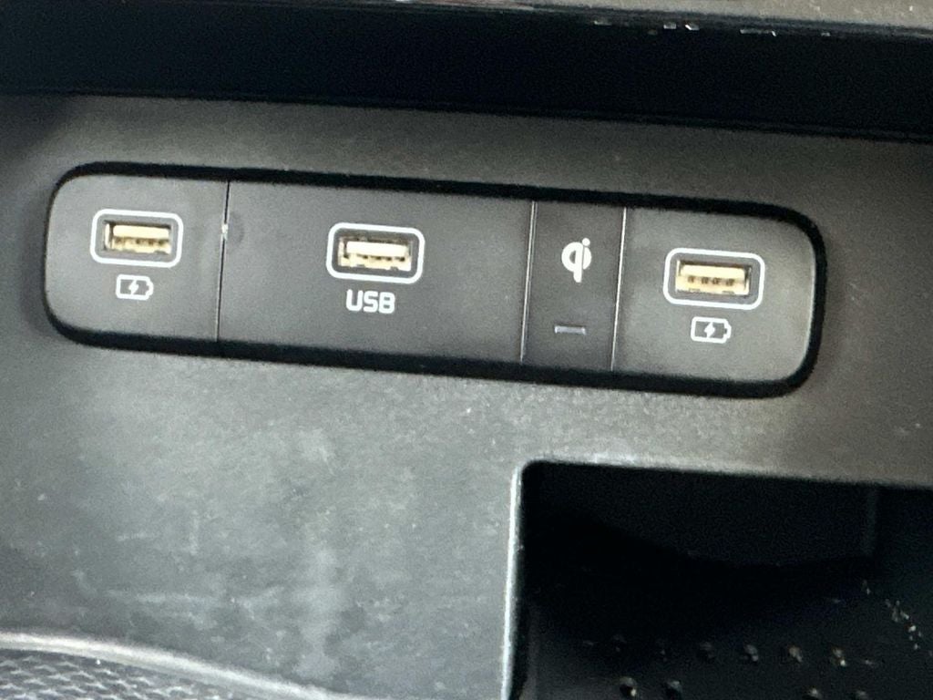 2022 Kia Carnival EX