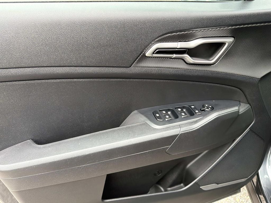 2025 Kia Sportage Hybrid LX