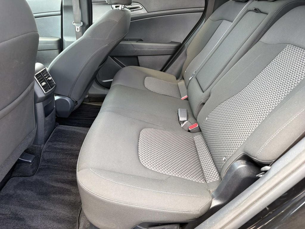 2025 Kia Sportage Hybrid LX