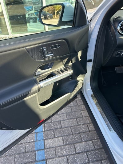 2023 Mercedes-Benz GLB GLB 250