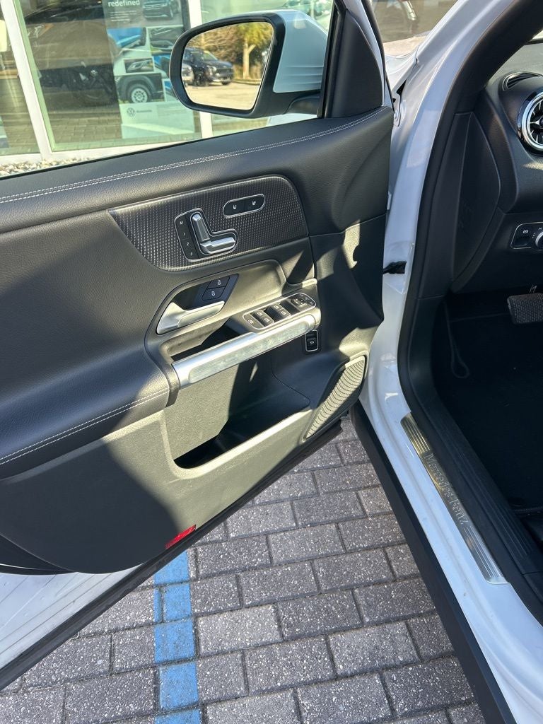 2023 Mercedes-Benz GLB GLB 250