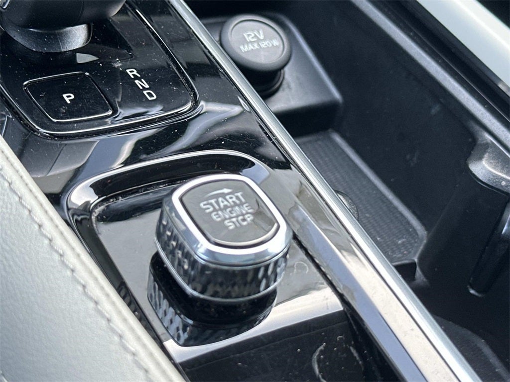 2023 Volvo XC90 B6 Plus 7-Seater