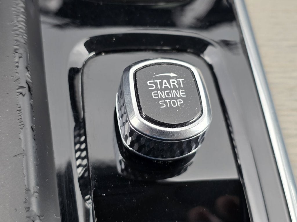 2022 Volvo XC60 B6 Inscription