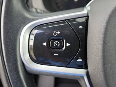 2022 Volvo XC60 B6 Inscription