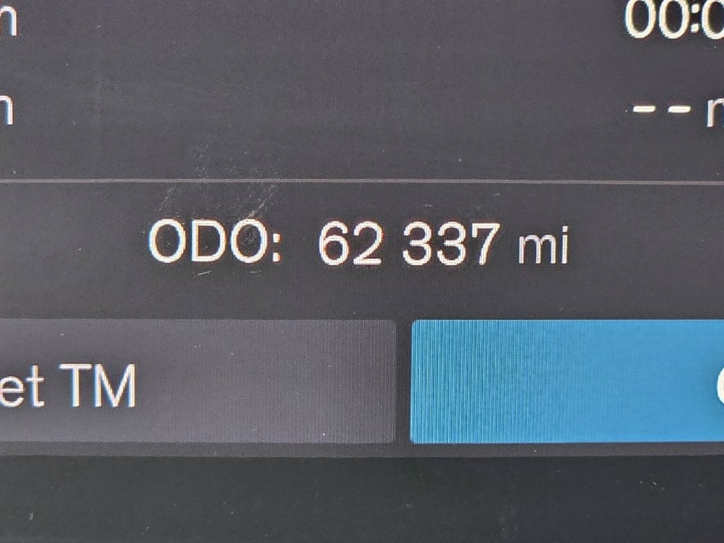 2022 Volvo XC60 B6 Inscription