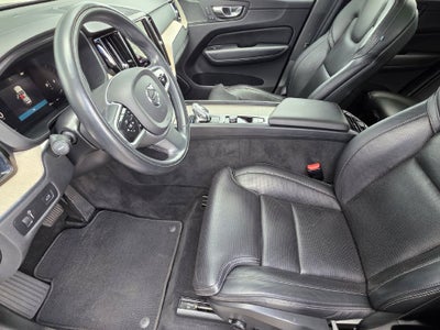 2022 Volvo XC60 B6 Inscription