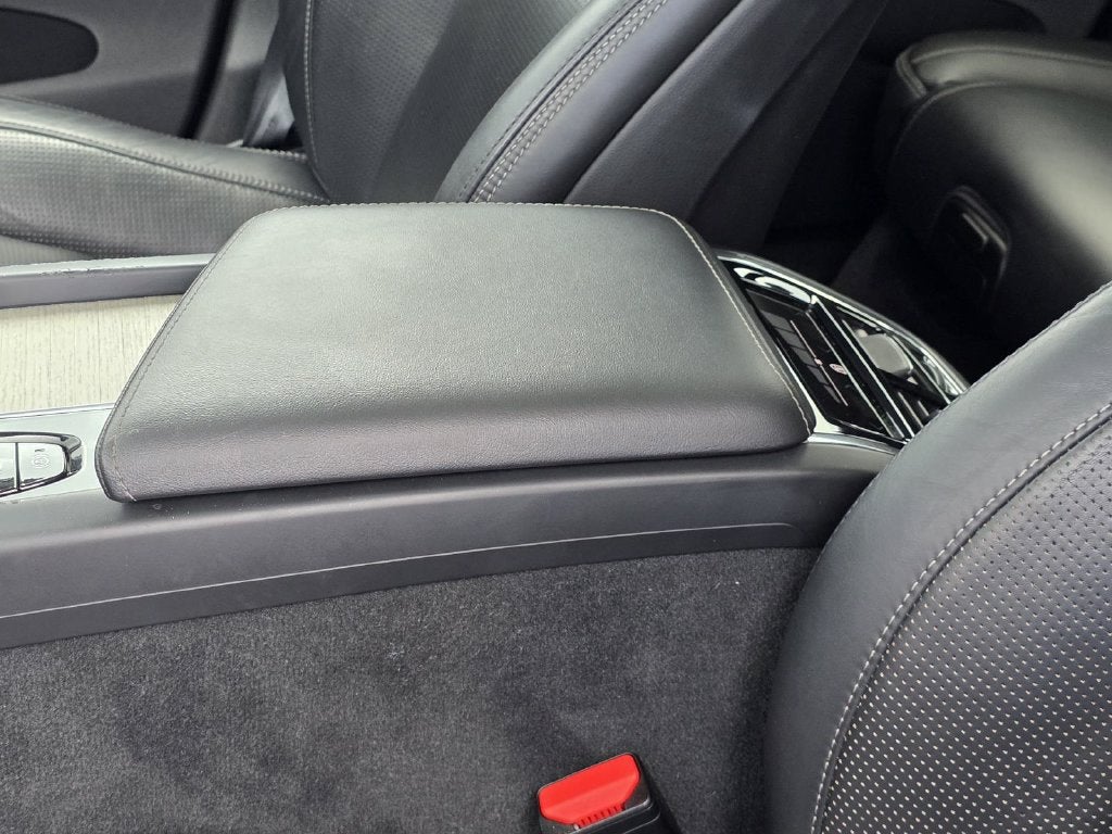 2022 Volvo XC60 B6 Inscription