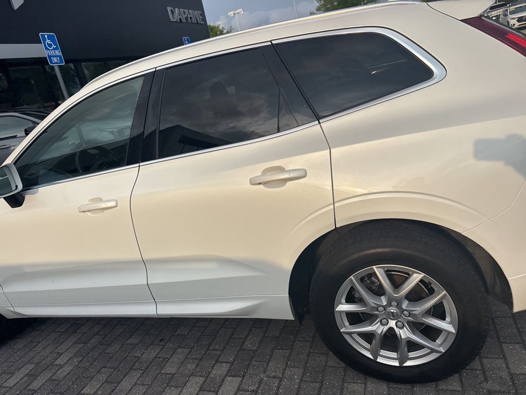 2018 Volvo XC60 T5 Momentum