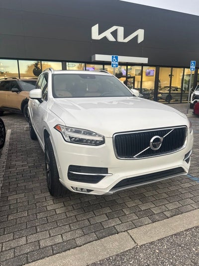 2018 Volvo XC90 T6 Momentum