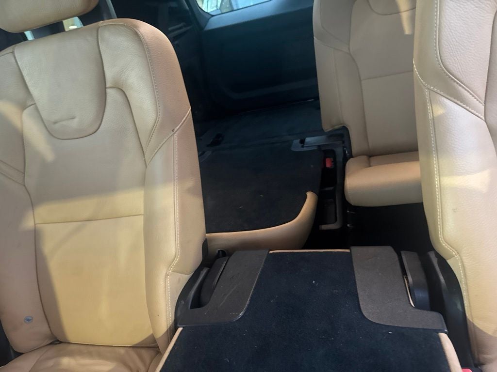 2018 Volvo XC90 T6 Momentum