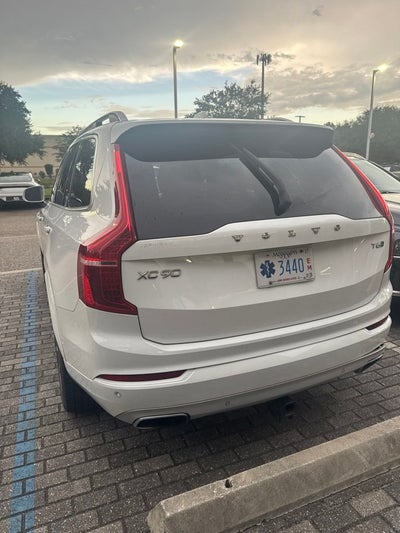 2018 Volvo XC90 T6 Momentum